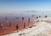 تغییر رنگ دریاچه ارومیه طبیعی است/ میزان شوری موثر در رنگ دریاچه