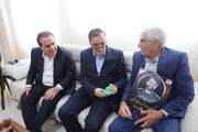 معاون رئیس‌جمهور: تاریخ به ایستادگی ایران می‌بالد