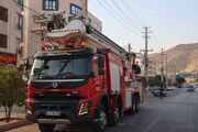 نجات پنج شهروند شیرازی از میان دود و آتش در بلوار سرداران