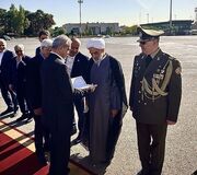 پزشکیان با بدرقه معاون اول عازم هندوستان شد