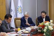 حدادعادل: زبان، موجود زنده‌ و آسیب‌پذیر است