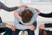 زنگ خطرهایی که نباید نادیده گرفته شوند/از تغییر رفتار تا حرف زدن از مرگ