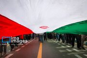 پرچم ایران نماد تمامیت ارضی کشور