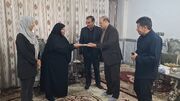فرماندار کنگاور: تکریم خانواده شهدا وظیفه‌ای همیشگی و فراتر از مناسبت‌هاست