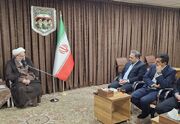نماینده ولی‌فقیه در کردستان: وضعیت معیشت کارگران استان نیازمند تصمیم‌گیری فوری است