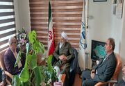 امام جمعه سنندج: شبکه پستی سرمایه اعتماد مردم را با امانت‌داری حفظ کرده است