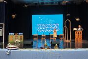 کودکان آسوده از اخبار و غرق در شور عروسک‌ها