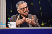 اقتصاد ایران ظرفیت عبور از فشارهای ناشی از جنگ را دارد/ بروکراسی مانع تصمیم‌گیری است