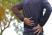 علائمی که خبر از روماتیسم ستون فقرات می‌دهد