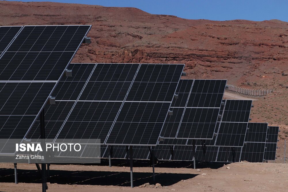 تولید برق خورشیدی در استان مرکزی به ۲۴۰ مگاوات رسید