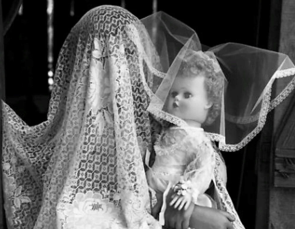 کودک همسران؛ پروانه‌هایی که بال‌هایشان می‌سوزد