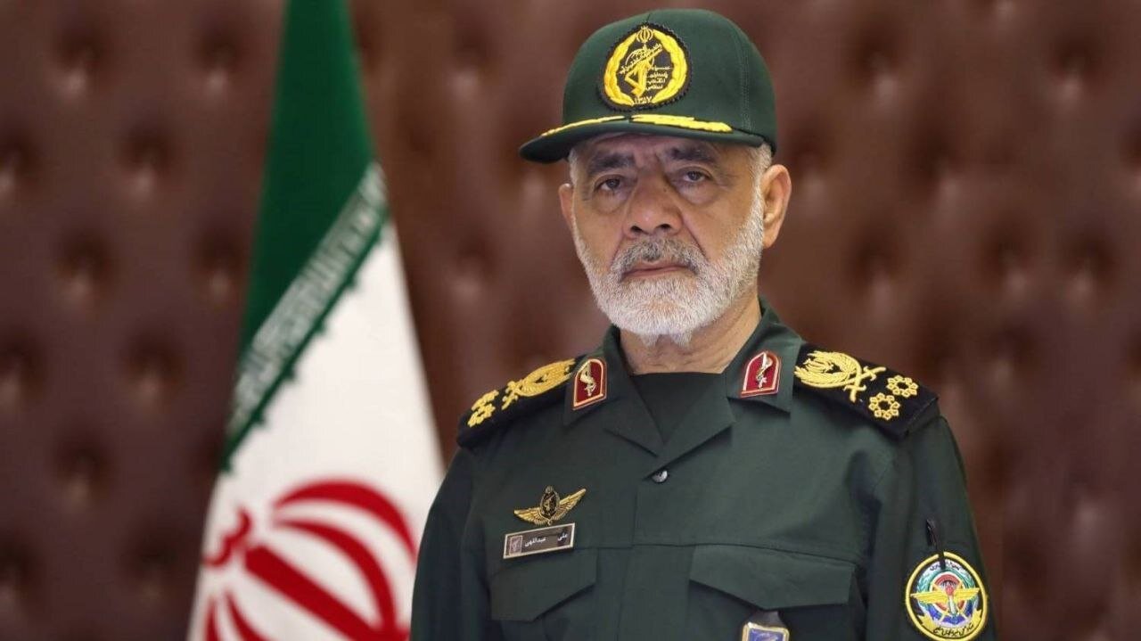 سرلشکر عبداللهی: برای تصمیم‌های احمقانه دشمن لحظه‌شماری می‌کنیم