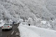 ‌امدادرسانی به ۳۰ خودروی گرفتار در برف شهمیرزاد + فیلم