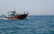 توقیف لنج حامل ۵۵ هزار لیتر سوخت قاچاق در آب‌های کیش