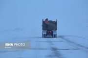 بارش برف در محورهای مواصلاتی اردبیل/ همه راه‌های استان باز است