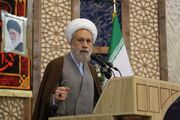 امام‌جمعه شیراز: ملت ایران زیر فشار و تهدید از مسیر خود عقب‌نشینی نمی‌کند