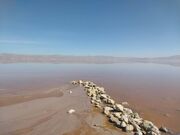 بحران در کمین آب‌های زیرزمینی تالاب‌ها/ چشمه‌های آب شیرین مهارلو، آب شور بازمی‌گردانند