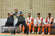 سرمربی تیم فوتسال مس سونگون: هنوز چیزی تمام نشده و امیدواریم حق به حق‌دار برسد