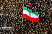 یک مدرس دانشگاه: برافراشتن پرچم ایران به معنای اهتزار پرچم حسین(ع) است