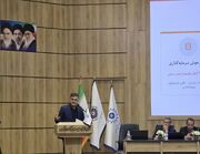 مشاور عارف: رشد اقتصادی ایران نیازمند رویکردهای جدید از جمله هوش مصنوعی است