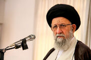 آیت‌الله نورمفیدی: راز ماندگاری انقلاب اسلامی، پایبندی به شعار «نه شرقی، نه غربی» است