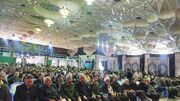 حضور اقشار مختلف کرمان در بزرگداشت رهبر شهید؛ از دستان هنرمند تا ادای احترام خانواده‌ شهدا