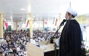 امام‌جمعه زاهدان: نه از ولی فقیه جلو بیفتیم و نه عقب بمانیم
