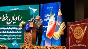 سرلشکر ایزدی: دنیای غرب تشنه شنیدن حقایق انقلاب اسلامی است/ جنگ ترکیبی دشمن شکست خورد