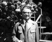 پسرخاله نیما که مخالفش بود!