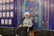 امام‌جمعه شیراز: توانمندسازی ائمه جماعات شرط تحقق مسجد تراز اسلامی است