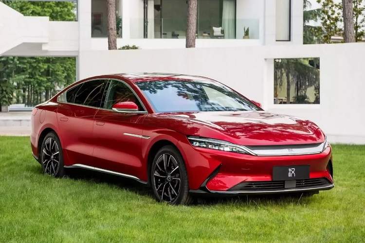 پایان سلطه تسلا: BYD با فروش ۲/۲ میلیونی پیشتاز بازار خودروهای برقی شد