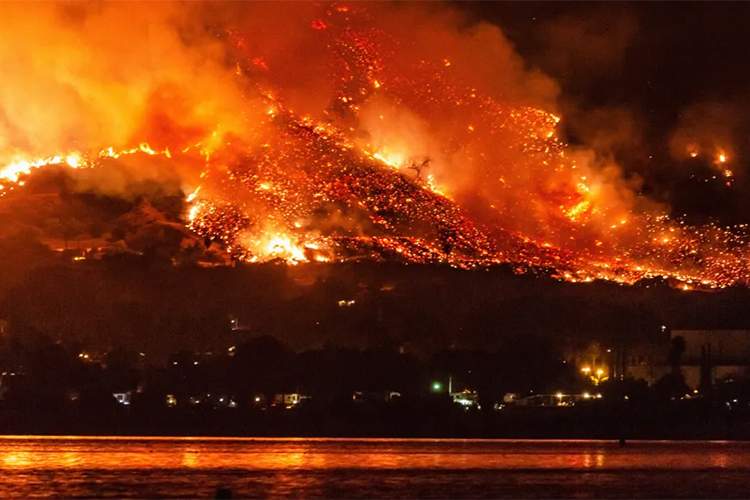 هشدار دانشمندان: زمین ممکن است به‌زودی غیرقابل سکونت شود
