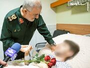 عیادت فرمانده کل سپاه از مجروحان حوادث تروریستی اخیر +عکس