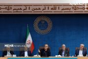 پزشکیان: تیم مذاکره‌کننده از چارچوب‌های تعیین‌شده رهبری عدول نمی‌کند