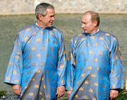 اسناد تازه - پوتین: اورانیوم با منشأ پاکستانی در سانتریفیوژ‌های ایران مرا نگران کرده/ به ایران گفتم اگر مذاکرات را ادامه ندهد، منزوی می‌شود/ بوش: بمب هسته‌ای ایران واقعاً اسرائیلی‌ها را می‌ترساند؛ اگر من یا تو جای شارون بودیم، به گزینه نظامی فکر می‌کردیم