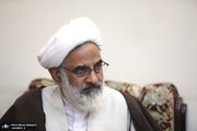 نماینده ولی‌فقیه در سپاه: دشمن به دنبال تسلیم ملت‌هاست/ حضور طلاب و روحانیون امید و اعتماد را در دل مردم زنده نگه می‌دارد