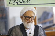 واکنش آیت‌الله مسعودی خمینی به تجمعات علیه مذاکره: اگر راست می‌گویند و جنگ می‌خواهند، بروند اسلحه دست بگیرند و در مقابل دشمن بایستند/ باید از کسانی که با موشک‌هایشان مقابله کردند تشکر کرد، وگرنه ایران ویران بود/ ترس افراطیون داخلی از درخطر گرفتن منافعشان