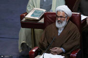 آیت‌الله معلمی، عضو مجلس خبرگان رهبری: «علی‌الاصول نظر دیگری داشتند، اما پیشنهاد رئیس‌جمهور را پذیرفتند»، معنایش این نیست که رد کرده باشند/ عده‌ای افراطیون کارشکنی می‌کنند که نادرست است/ مذاکره‌کنندگان باید هوشیار باشند/ نباید صف واحد را شکست