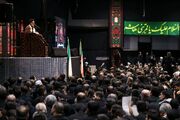 آخرین شب عزاداری در جوار محل شهادت قائد شهید انقلاب اسلامی با حضور عزاداران حسینی در شب شهادت امام سجاد(ع)