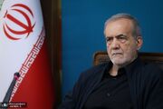 حضور رئیس‌جمهور در مراسم روضه خانگی شهید علی لاریجانی