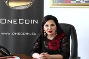 این زن میلیون‌ها نفر را فریب داد و همچنان فراری است؛بنیانگذار امپراتوری وان‌کوین کیست؟
