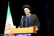 واکنش امام جمعه اردبیل به سخنان باقر خرازی: دروغ بستن به رهبری قطعاً جرم بسیار بزرگی است / این دروغ علاوه بر ضربه به جایگاه رهبری هزینه بسیار سنگین برای کشور درست کرد
