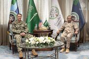 دیدار فرمانده نیروی دریایی عربستان با فرمانده ناوگان پنجم نیروی دریایی آمریکا + عکس