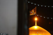 دو زائر، یک ظهر