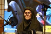 تجلیل از فاطمه نیرومند در رادیو جوان؛ «رادیو برای من عشق، هویت و نفس زندگی است»