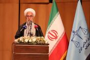 دستگاه قضایی نباید میان اشخاص قدرتمند و ضعیف تبعیض قائل شود