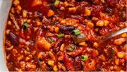 طرز تهیه خوراک بوقلمون و سیب‌زمینی شیرین؛ غذایی مقوی و پرادویه