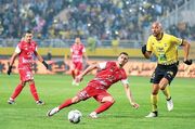 پرسپولیس و استقلال جا ماندند