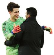 به بازیکنانم ایمان دارم