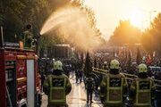 المیادین: پیام‌های داخلی و بین‌المللی تشییع میلیونی رهبر شهید ایران